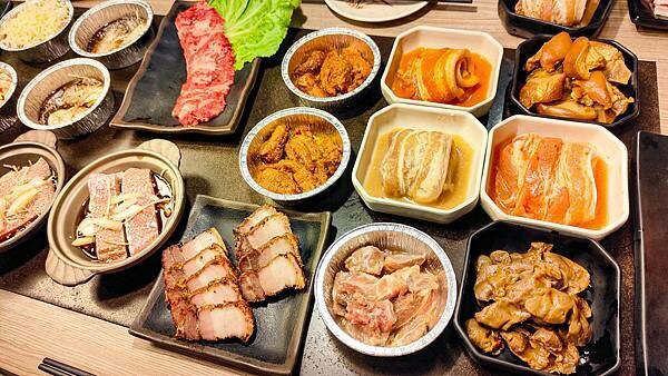 CP值爆表！不用千元就可以吃到和牛燒烤吃到飽，還有超厚切肋眼、比臉大牛排、韓式豬五花等超高級食級無限量