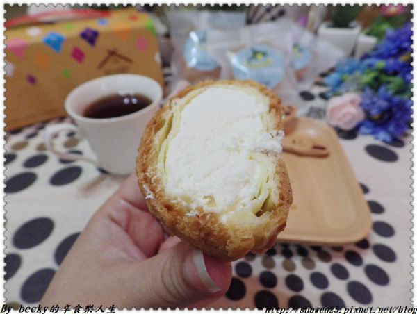 <捷運忠孝新生站>振頤軒/北海道十勝奶霜/泡芙/振頤軒北海道生乳泡芙/添加人工香料/甜點美食