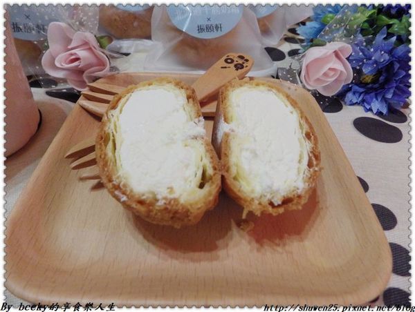 <捷運忠孝新生站>振頤軒/北海道十勝奶霜/泡芙/振頤軒北海道生乳泡芙/添加人工香料/甜點美食