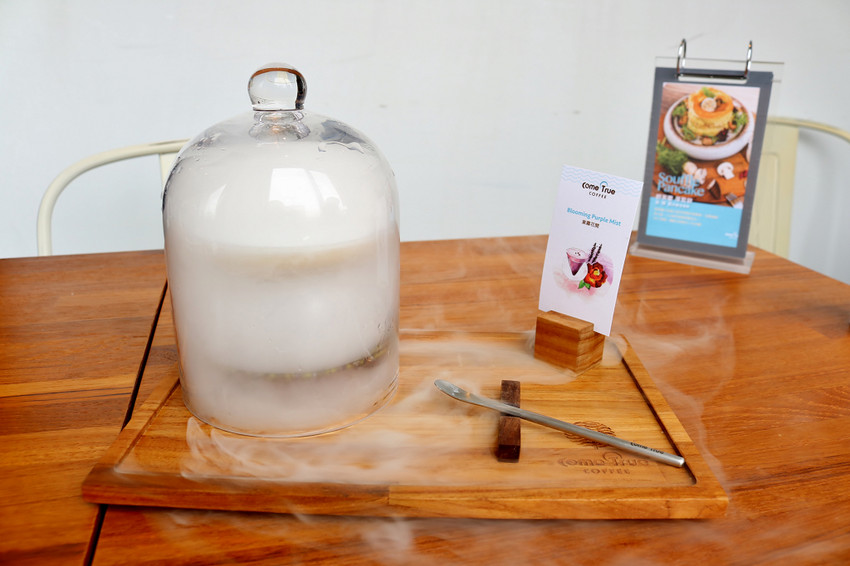 台南|成真咖啡(正興店) 正興街商圈.舒芙蕾鬆餅.台南下午茶推薦 - 奇奇一起玩樂趣