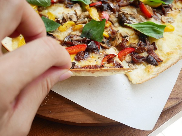 成真咖啡 Come-True Coffee(台南正興店)：成真咖啡 Come-True Coffee-台南特色咖啡館  店內環境舒適  餐點一道比一道美  創意咖啡一絕不試可惜