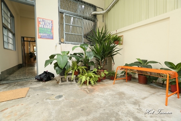 伴伴鬆餅：【嘉義美食】排隊人氣名店，低調老宅內的浮誇舒芙蕾：伴伴鬆餅