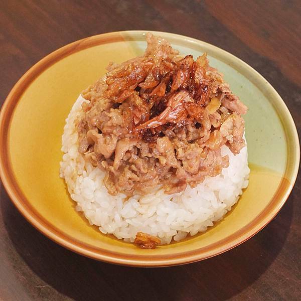 【新店美食】新店北鴨鴨肉羹~新店碧潭人氣美食小吃~新店必吃美食~光明街商圈超人氣美食~鴨肉羹美味好吃