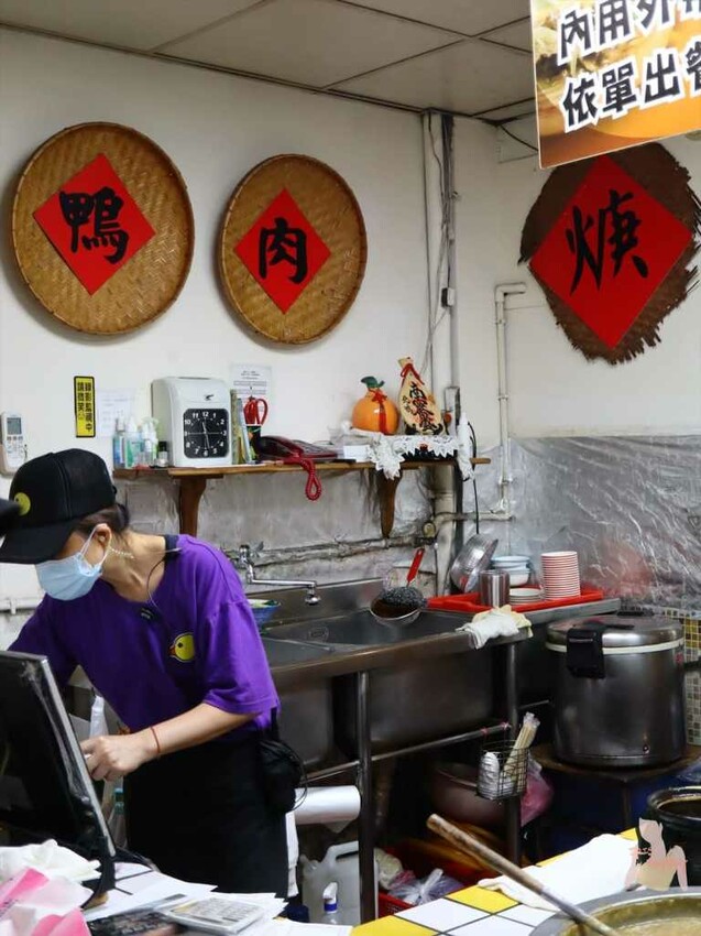 新店北鴨鴨肉羹,老字號小吃遠近馳名!多家媒體採訪過 – Iris eating