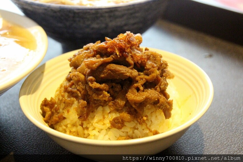 新北市新店區新北/新店 |光明街美食推薦!【北鴨鴨肉羹】 奧運金牌選手王齊麟也愛吃!新北市美食票選第二名!(內有菜單