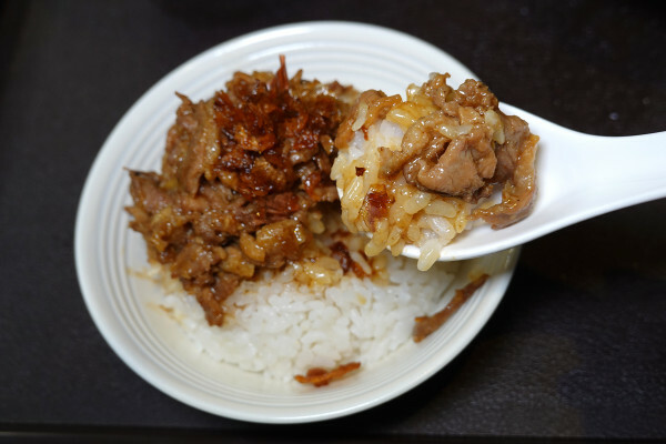 新北市新店區連奧運金牌選手都愛的必吃碧潭小吃-新店站北鴨鴨肉羹，裕隆城附近高CP值平價美食