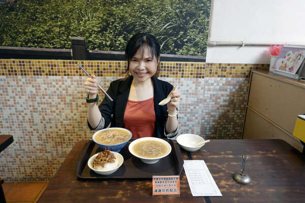 新北市新店區連奧運金牌選手都愛的必吃碧潭小吃-新店站北鴨鴨肉羹，裕隆城附近高CP值平價美食