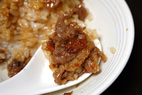 新北市新店區連奧運金牌選手都愛的必吃碧潭小吃-新店站北鴨鴨肉羹，裕隆城附近高CP值平價美食