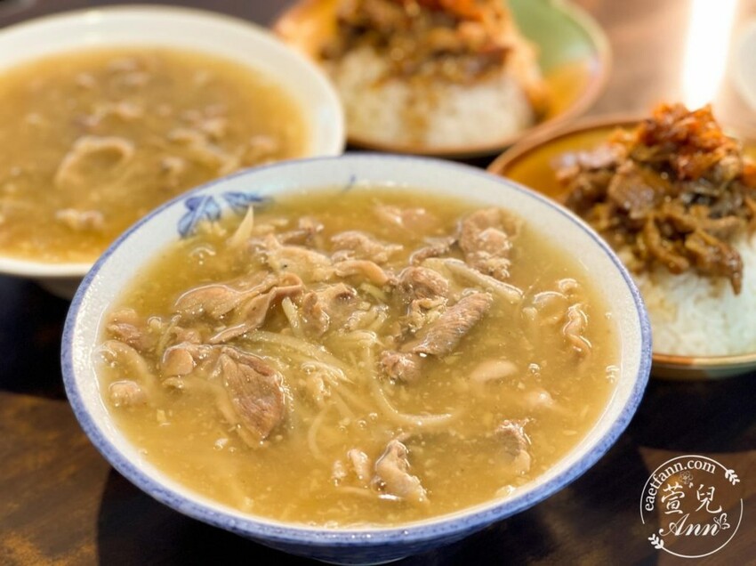 碧潭美食|新店北鴨鴨肉羹 N訪美味 紅蔥頭鴨肉燥 焦香碧潭水舞 碧潭美食 碧潭景點推薦 - 萱兒Ann玩樂生活