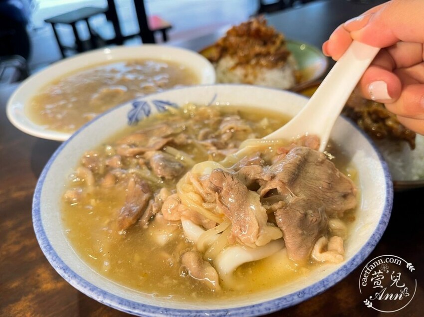 碧潭美食|新店北鴨鴨肉羹 N訪美味 紅蔥頭鴨肉燥 焦香碧潭水舞 碧潭美食 碧潭景點推薦 - 萱兒Ann玩樂生活