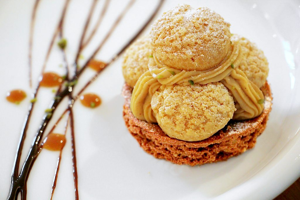 烏日推薦伴手禮,卷卷蛋糕,不止美味的甜點還有吃飽飽餐點,門市近高鐵站,附近超級好停車!! - 微笑Joe幸運
