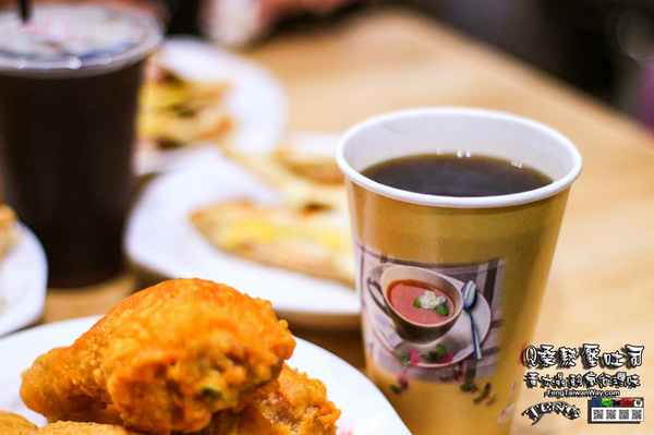 Q桑熱壓吐司：Q桑熱壓吐司【桃園美食】|桃園慈文路現點現做的牽絲熱壓吐司早餐店；還有每日限量的溫體爆汁雞腿及雞翅。