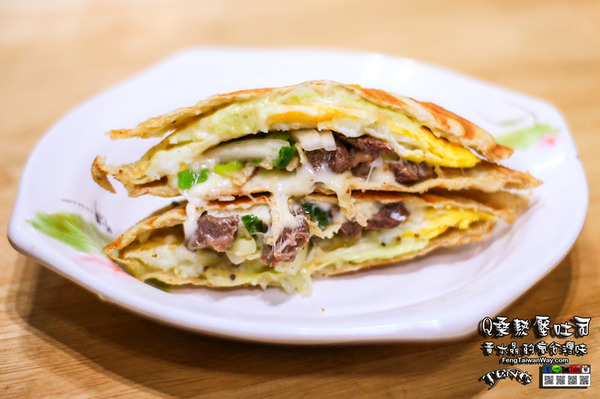 Q桑熱壓吐司：Q桑熱壓吐司【桃園美食】|桃園慈文路現點現做的牽絲熱壓吐司早餐店；還有每日限量的溫體爆汁雞腿及雞翅。