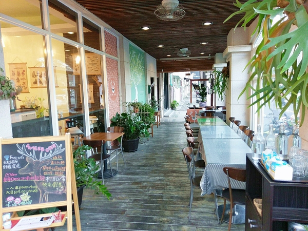鹿角咖啡 Antler Café:鹿角咖啡Antler Café-台中南區咖啡館 文創園區周邊休憩好去處 除了享用下午茶 還有義大利麵早午餐 鹿角咖啡 Antler Café:鹿角咖啡Antler Café-台中南區咖啡館 文創園區周邊休憩好去處 除了享用下午茶 還有義大利麵早午餐