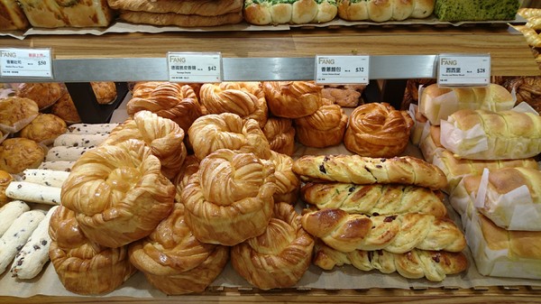 方師傅點心坊(漢神巨蛋購物廣場):高雄~方師傅V.S.奧瑪烘焙~超夯髒髒包大比拼~黑色旋風席捲全台~越髒越過癮~今天你髒了沒?? 方師傅點心坊(漢神巨蛋購物廣場):高雄~方師傅V.S.奧瑪烘焙~超夯髒髒包大比拼~黑色旋風席捲全台~越髒越過癮~今天你髒了沒??