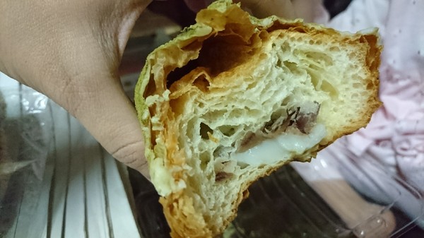 方師傅點心坊(漢神巨蛋購物廣場):高雄~方師傅V.S.奧瑪烘焙~超夯髒髒包大比拼~黑色旋風席捲全台~越髒越過癮~今天你髒了沒?? 方師傅點心坊(漢神巨蛋購物廣場):高雄~方師傅V.S.奧瑪烘焙~超夯髒髒包大比拼~黑色旋風席捲全台~越髒越過癮~今天你髒了沒??