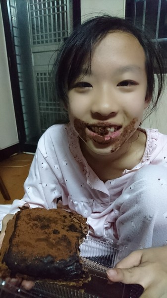 方師傅點心坊(漢神巨蛋購物廣場):高雄~方師傅V.S.奧瑪烘焙~超夯髒髒包大比拼~黑色旋風席捲全台~越髒越過癮~今天你髒了沒?? 方師傅點心坊(漢神巨蛋購物廣場):高雄~方師傅V.S.奧瑪烘焙~超夯髒髒包大比拼~黑色旋風席捲全台~越髒越過癮~今天你髒了沒??