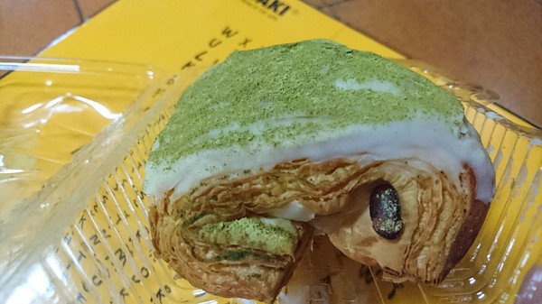 方師傅點心坊(漢神巨蛋購物廣場):高雄~方師傅V.S.奧瑪烘焙~超夯髒髒包大比拼~黑色旋風席捲全台~越髒越過癮~今天你髒了沒?? 方師傅點心坊(漢神巨蛋購物廣場):高雄~方師傅V.S.奧瑪烘焙~超夯髒髒包大比拼~黑色旋風席捲全台~越髒越過癮~今天你髒了沒??