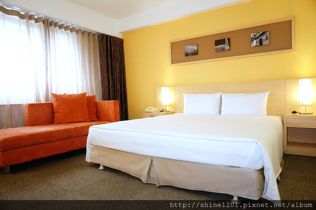 淡水亞太飯店 淡水景點 淡水美食 賞櫻紫藤花 三生步道桐花 沙崙沙灘 六塊厝漁港 老梅綠石槽