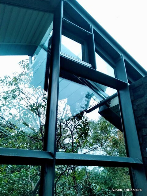 「 Starbucks Coffee 淡水雲門店」, Tamsui, Hsinpei, Dec 19, 2020. SJKen