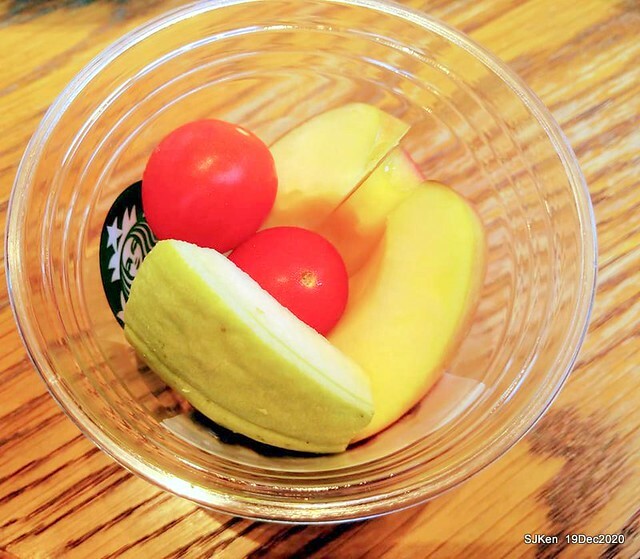 「 Starbucks Coffee 淡水雲門店」, Tamsui, Hsinpei, Dec 19, 2020. SJKen