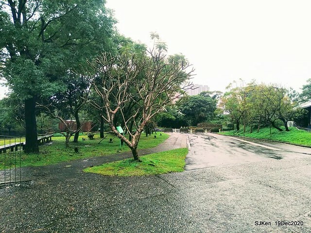 「 Starbucks Coffee 淡水雲門店」, Tamsui, Hsinpei, Dec 19, 2020. SJKen