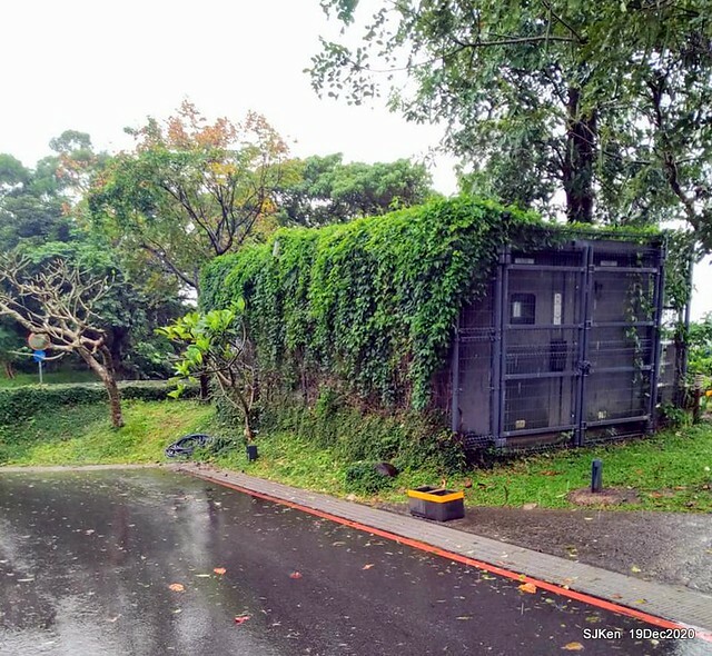 「 Starbucks Coffee 淡水雲門店」, Tamsui, Hsinpei, Dec 19, 2020. SJKen