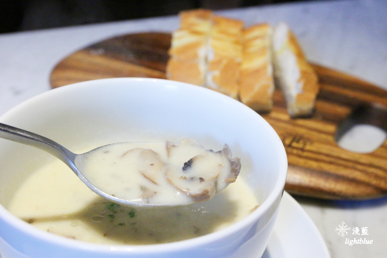 [ 忠孝新生站美食 ] 淺藍 × Domani義式餐廳～大安區/忠孝新生站義式餐廳，摩登私人會所般的義式餐酒美食祕密基地