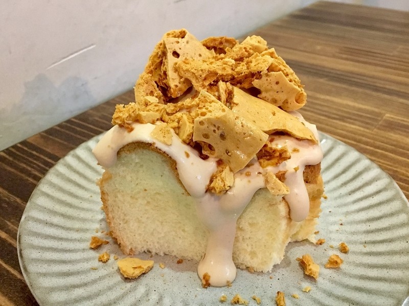 【台北｜台電大樓站】羊毛與花 溫州店＿焦糖脆片戚風與抹茶香蕉溫蛋糕值得一試＿不限時、提供插座及Wi-Fi