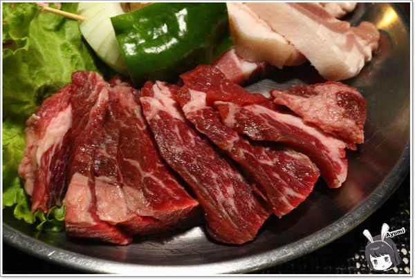 大韓名鍋韓國烤肉：[食記]►台南東區◄大韓名鍋－超值799雙人套餐/相約來烤肉打卡送肉肉/韓國小菜無限可續/韓國料理/韓國烤肉