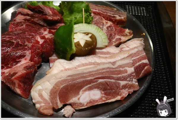 大韓名鍋韓國烤肉：[食記]►台南東區◄大韓名鍋－超值799雙人套餐/相約來烤肉打卡送肉肉/韓國小菜無限可續/韓國料理/韓國烤肉