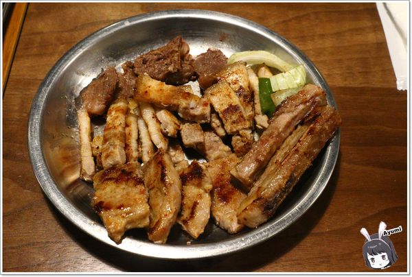 大韓名鍋韓國烤肉：[食記]►台南東區◄大韓名鍋－超值799雙人套餐/相約來烤肉打卡送肉肉/韓國小菜無限可續/韓國料理/韓國烤肉