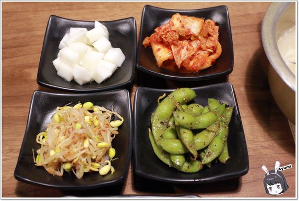 大韓名鍋韓國烤肉：[食記]►台南東區◄大韓名鍋－超值799雙人套餐/相約來烤肉打卡送肉肉/韓國小菜無限可續/韓國料理/韓國烤肉