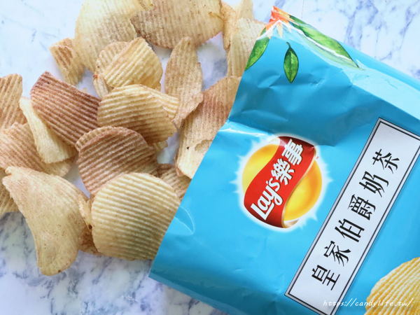 7-11 統一便利超商：超商美食│7-11〃好茶時光活動開跑～4/11-5/8好茶時光系列商品第二件6折！孔雀抹茶泡芙、卡滋爆米花珍珠奶茶、皇家伯爵奶茶樂事洋芋片限定上市～