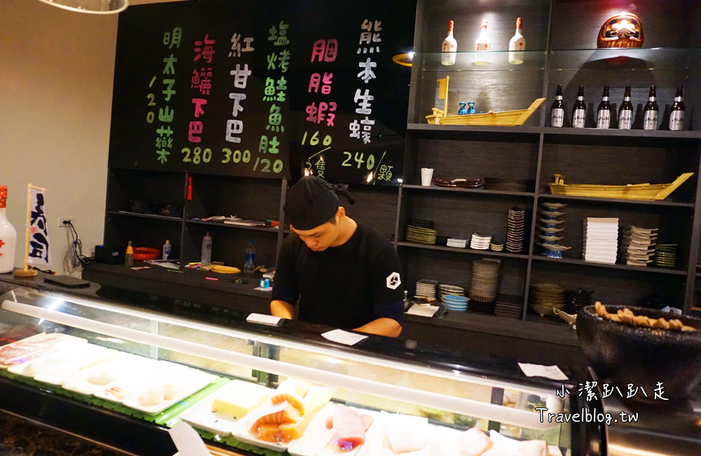 台中北屯餐廳》町味館手作日本料理 隱身巷弄的質感時尚居酒屋! 每日新鮮漁貨上架啦!日料.燒烤.小酒食.另有團體用包廂 - 小潔趴趴走旅遊札記