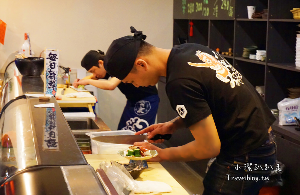 台中北屯餐廳》町味館手作日本料理 隱身巷弄的質感時尚居酒屋! 每日新鮮漁貨上架啦!日料.燒烤.小酒食.另有團體用包廂 - 小潔趴趴走旅遊札記
