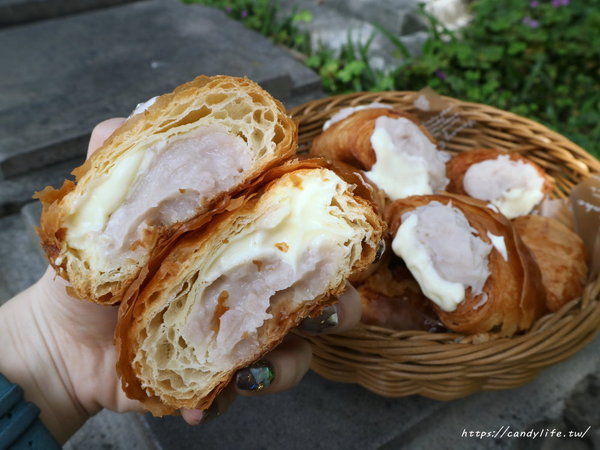 旅禾 泡芙之家：台中美食│不用跑好市多，在旅禾泡芙之家也吃的到超爆漿芋泥包！同場加映母親節蛋糕預購優惠～