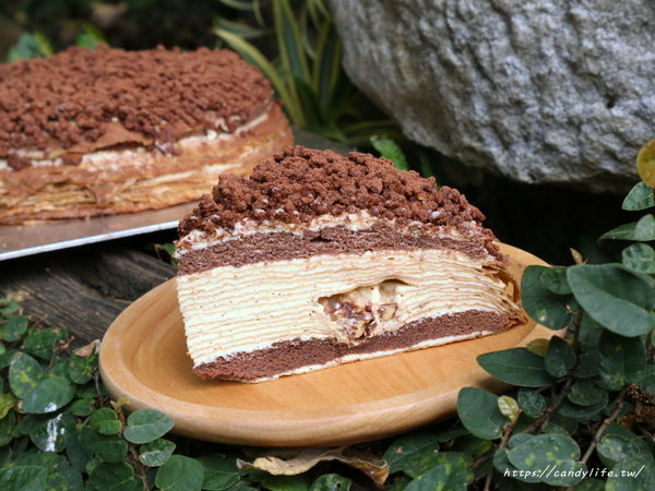 旅禾 泡芙之家：台中美食│不用跑好市多，在旅禾泡芙之家也吃的到超爆漿芋泥包！同場加映母親節蛋糕預購優惠～