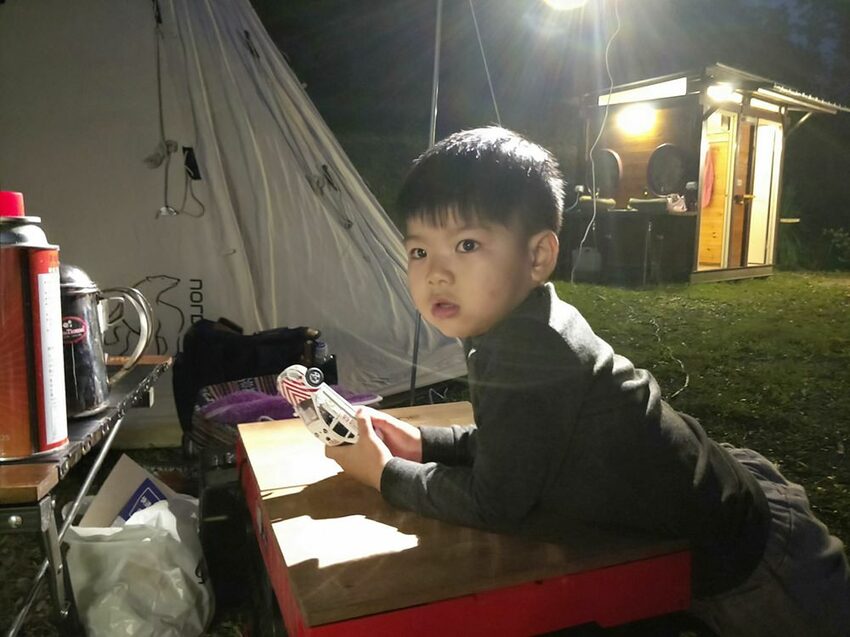 美力媽帶著孩子去露營,親子露營,湖畔露營,鯉魚潭露營,星空露營