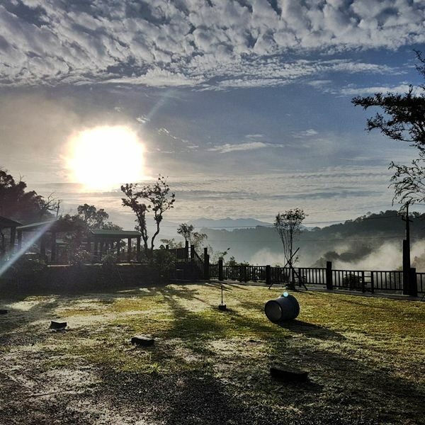 美力媽帶著孩子去露營,親子露營,湖畔露營,鯉魚潭露營,星空露營