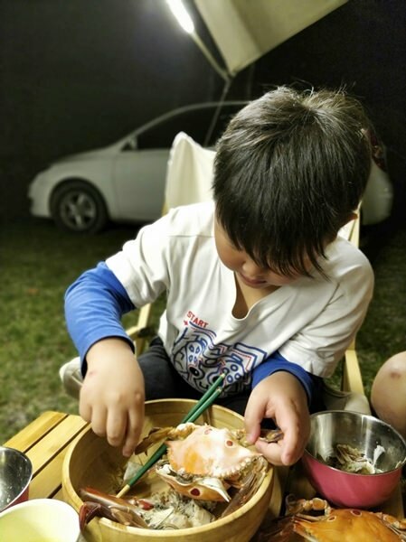 美力媽帶著孩子去露營,親子露營,湖畔露營,鯉魚潭露營,星空露營