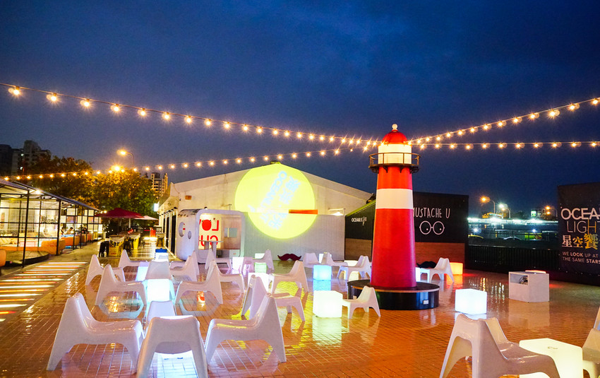 [高雄]海洋微光Ocean Light-都市秘境紅燈塔夜景~高雄最浪漫景觀餐廳 - 美食好芃友