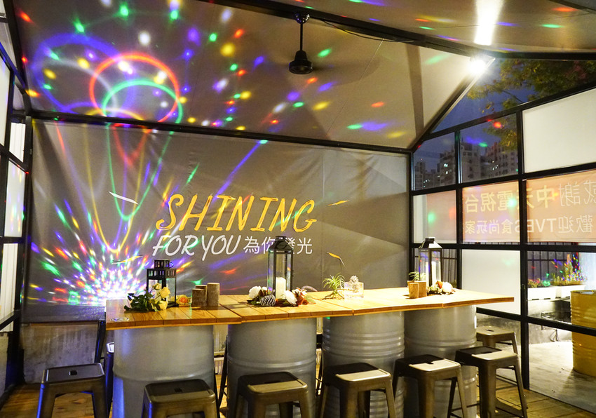 [高雄]海洋微光Ocean Light-都市秘境紅燈塔夜景~高雄最浪漫景觀餐廳 - 美食好芃友