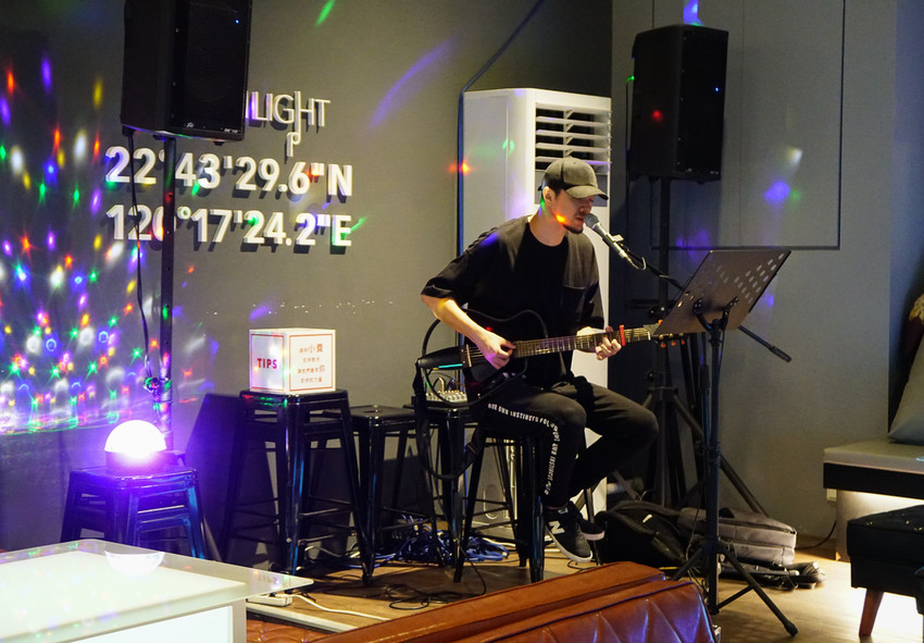 [高雄]海洋微光Ocean Light-都市秘境紅燈塔夜景~高雄最浪漫景觀餐廳 - 美食好芃友