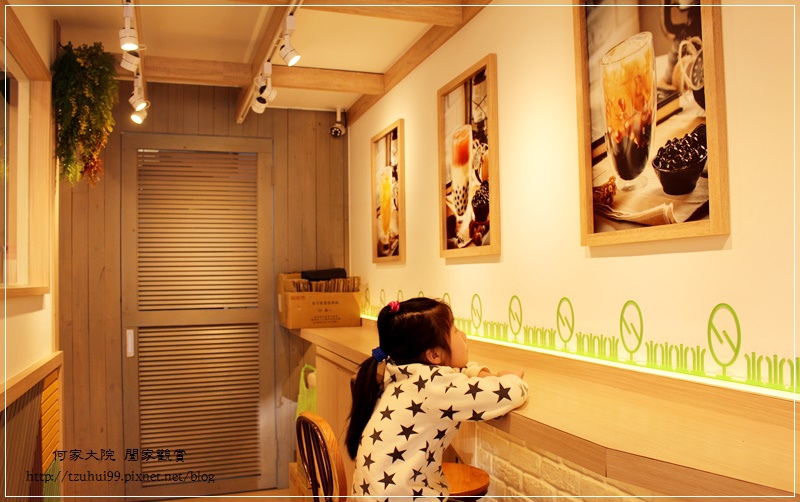 桃園沐白小農牧場~桃園火車站附近文青飲料店IG熱門打卡漸層飲品 10.JPG