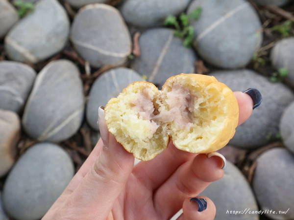 糖心雞蛋糕:台中美食│糖心雞蛋糕〃季節限定的草莓卡士達超美,還有芋泥口味的雞蛋糕唷~