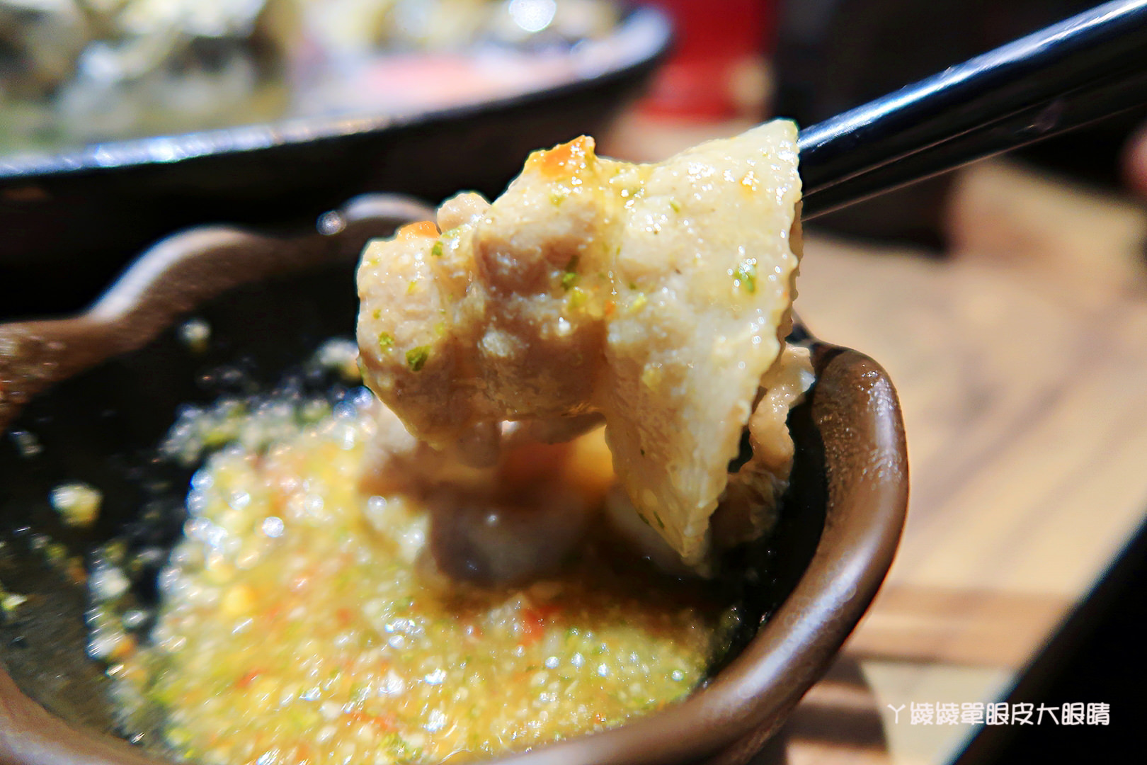 新竹火鍋推薦極鼎鮮鍋物！活跳跳的波士頓龍蝦自己撈，大肉盤吃到不要不要，巨城附近新開幕東大路上火鍋