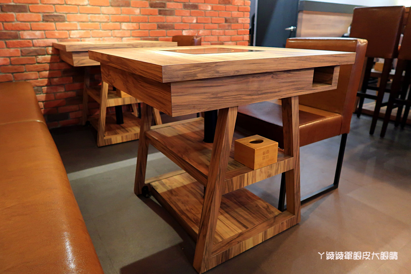 新竹火鍋推薦極鼎鮮鍋物!活跳跳的波士頓龍蝦自己撈,大肉盤吃到不要不要,巨城附近新開幕東大路上火鍋