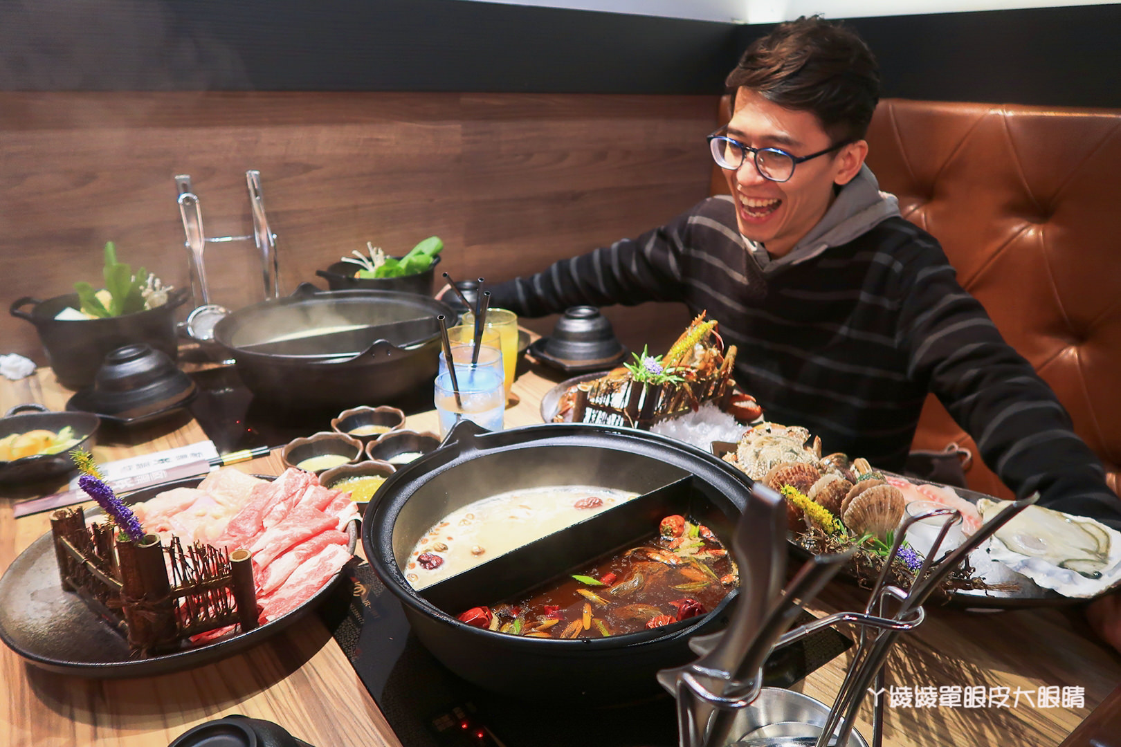 新竹火鍋推薦極鼎鮮鍋物！活跳跳的波士頓龍蝦自己撈，大肉盤吃到不要不要，巨城附近新開幕東大路上火鍋