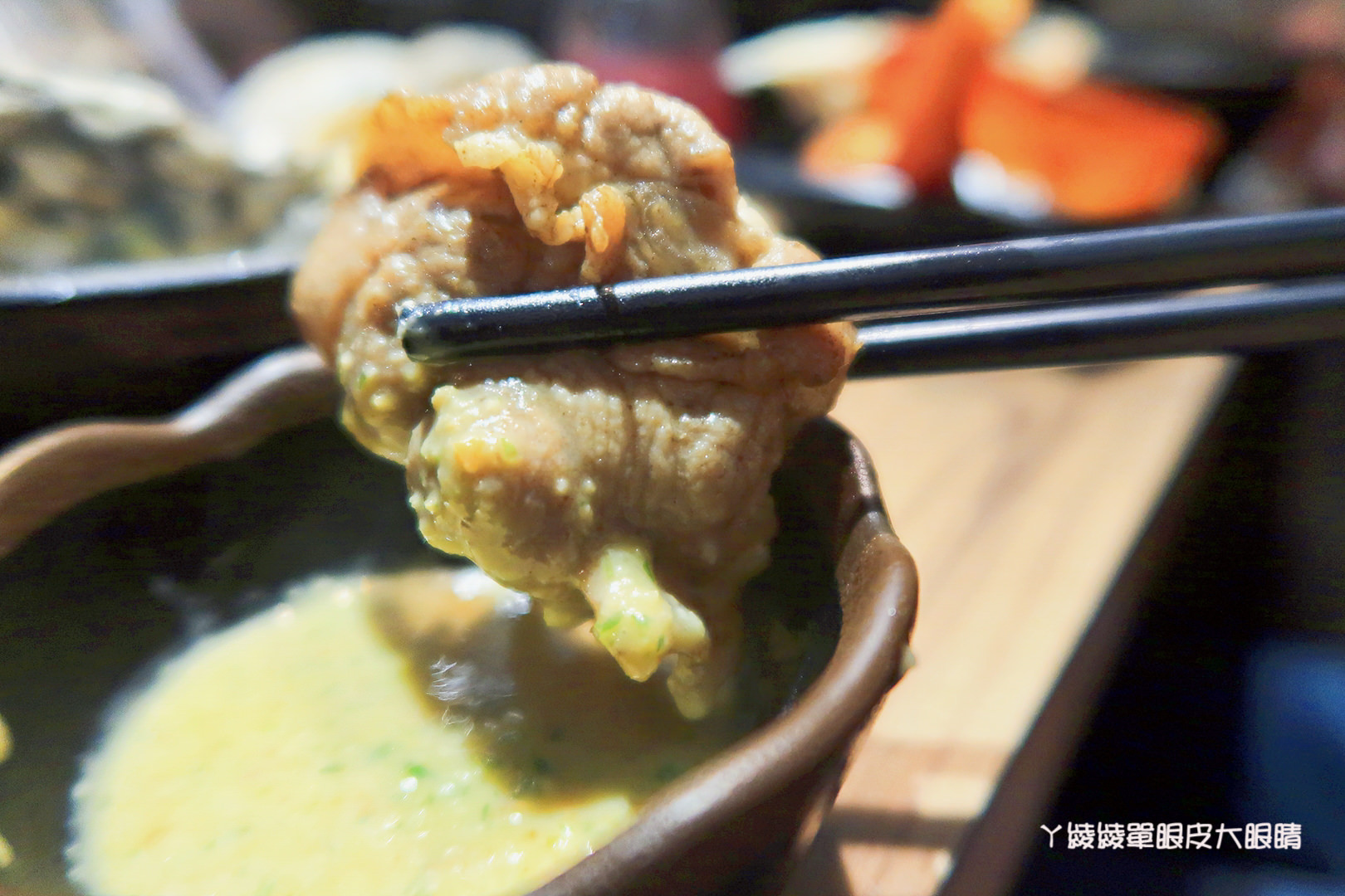 新竹火鍋推薦極鼎鮮鍋物!活跳跳的波士頓龍蝦自己撈,大肉盤吃到不要不要,巨城附近新開幕東大路上火鍋